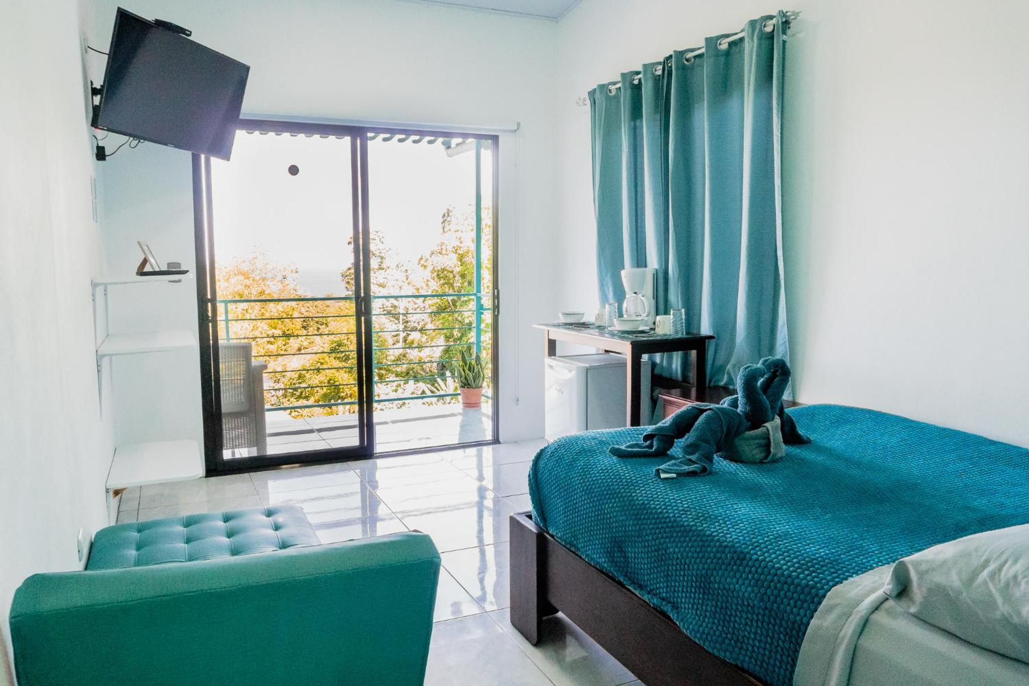 Ocean'S Breeze Apartment And Rooms Puerto Viejo de Talamanca Dış mekan fotoğraf