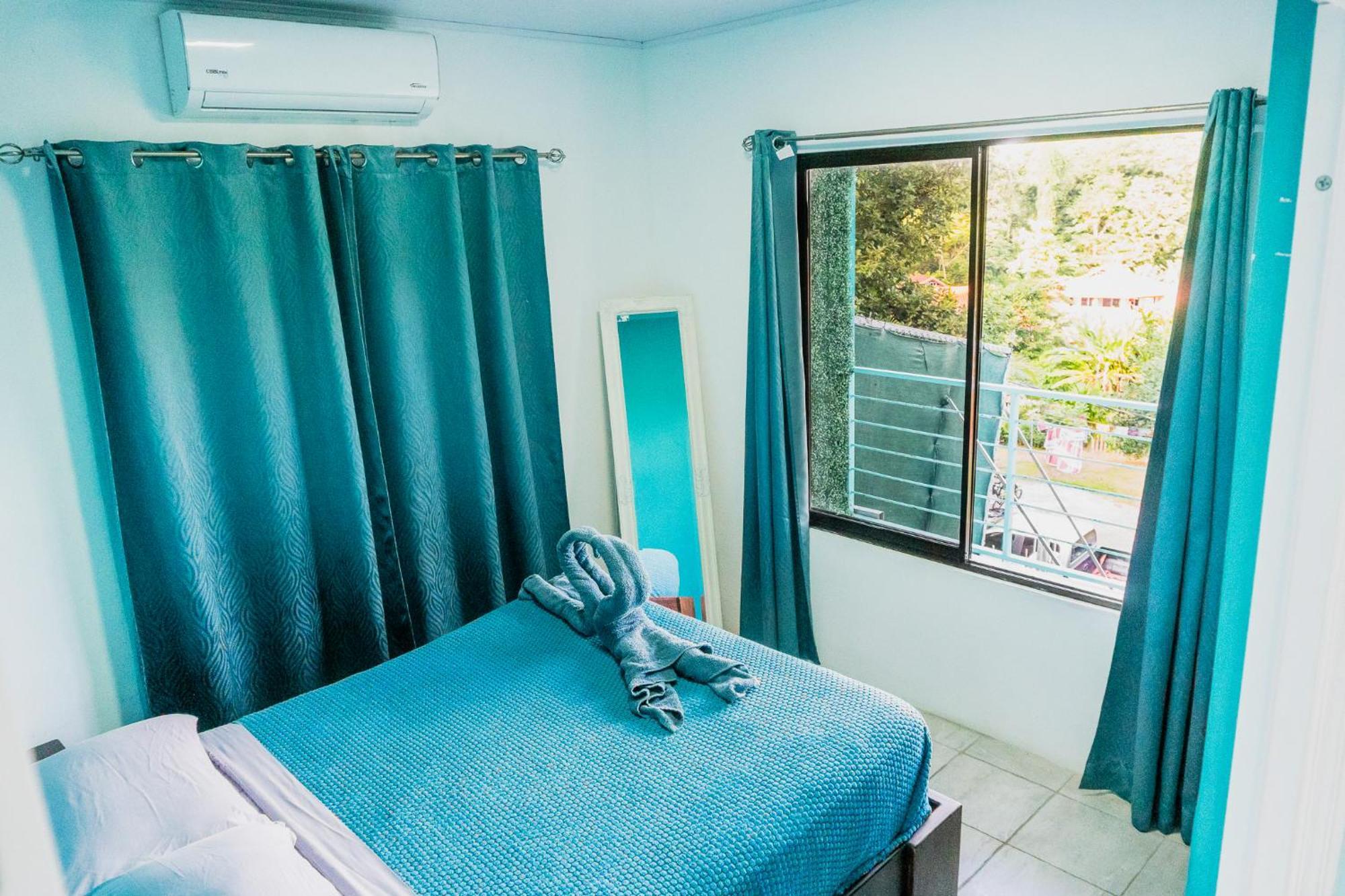 Ocean'S Breeze Apartment And Rooms Puerto Viejo de Talamanca Dış mekan fotoğraf
